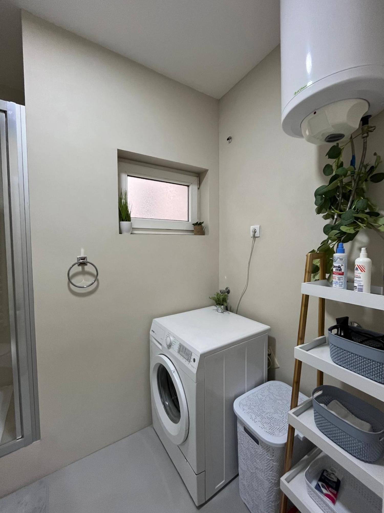 נובי סאד Apartment Vera With Free Garage מראה חיצוני תמונה