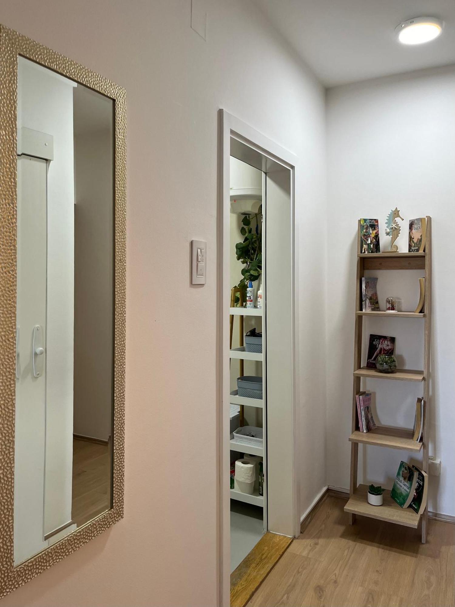 נובי סאד Apartment Vera With Free Garage מראה חיצוני תמונה