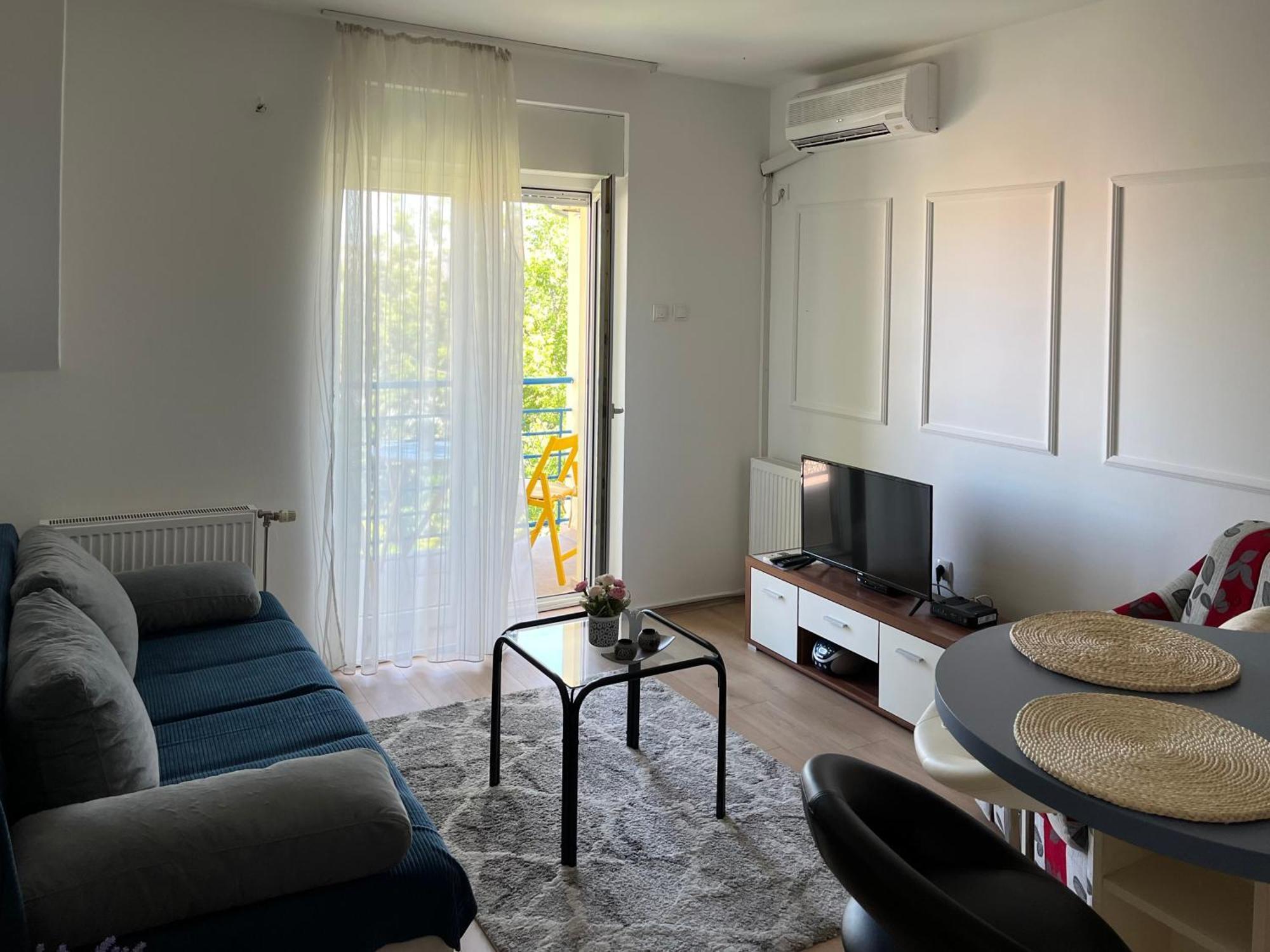 נובי סאד Apartment Vera With Free Garage מראה חיצוני תמונה